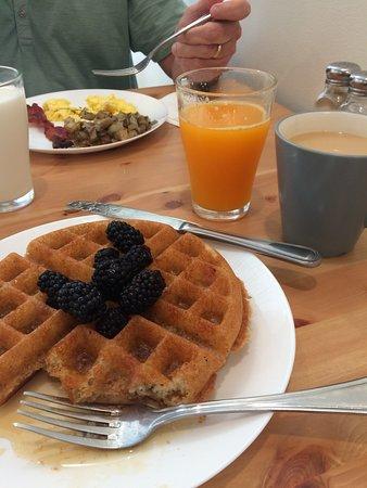 521 Biscuits & Waffles